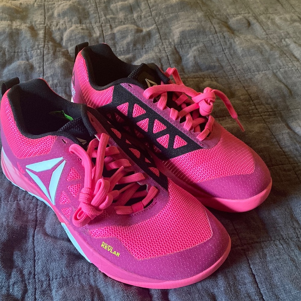 Reebox CrossFit Trainers/ Breast Cancer Awareness